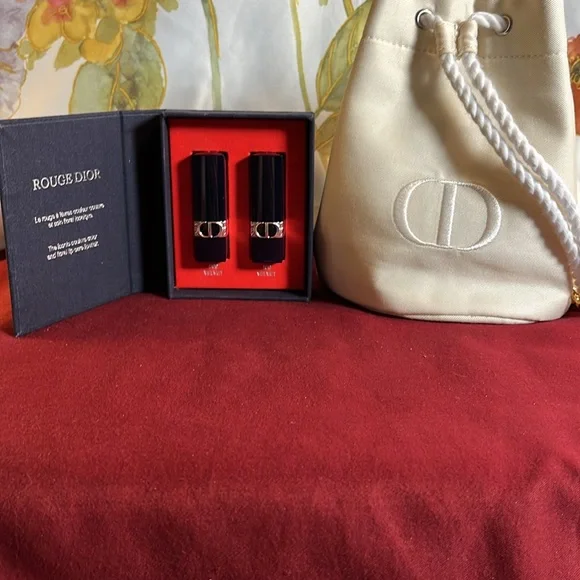 Christian Dior Cosmetic Bag & 2 CD Lipsticks - Picture 10 of 10